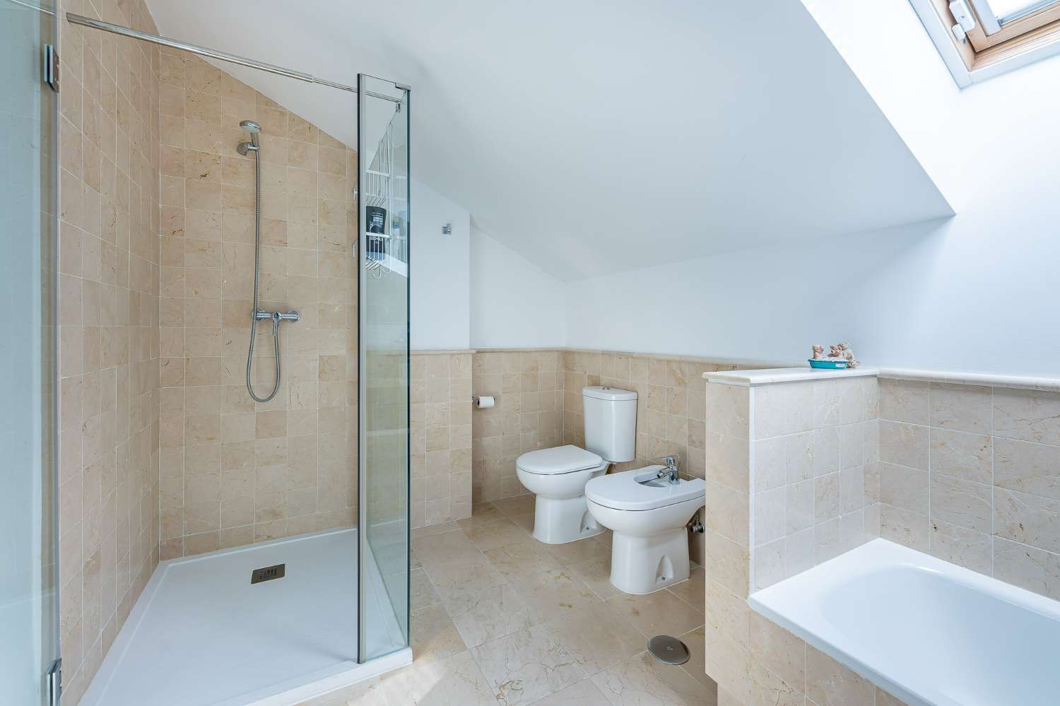 Villa in vendita a Benalmádena
