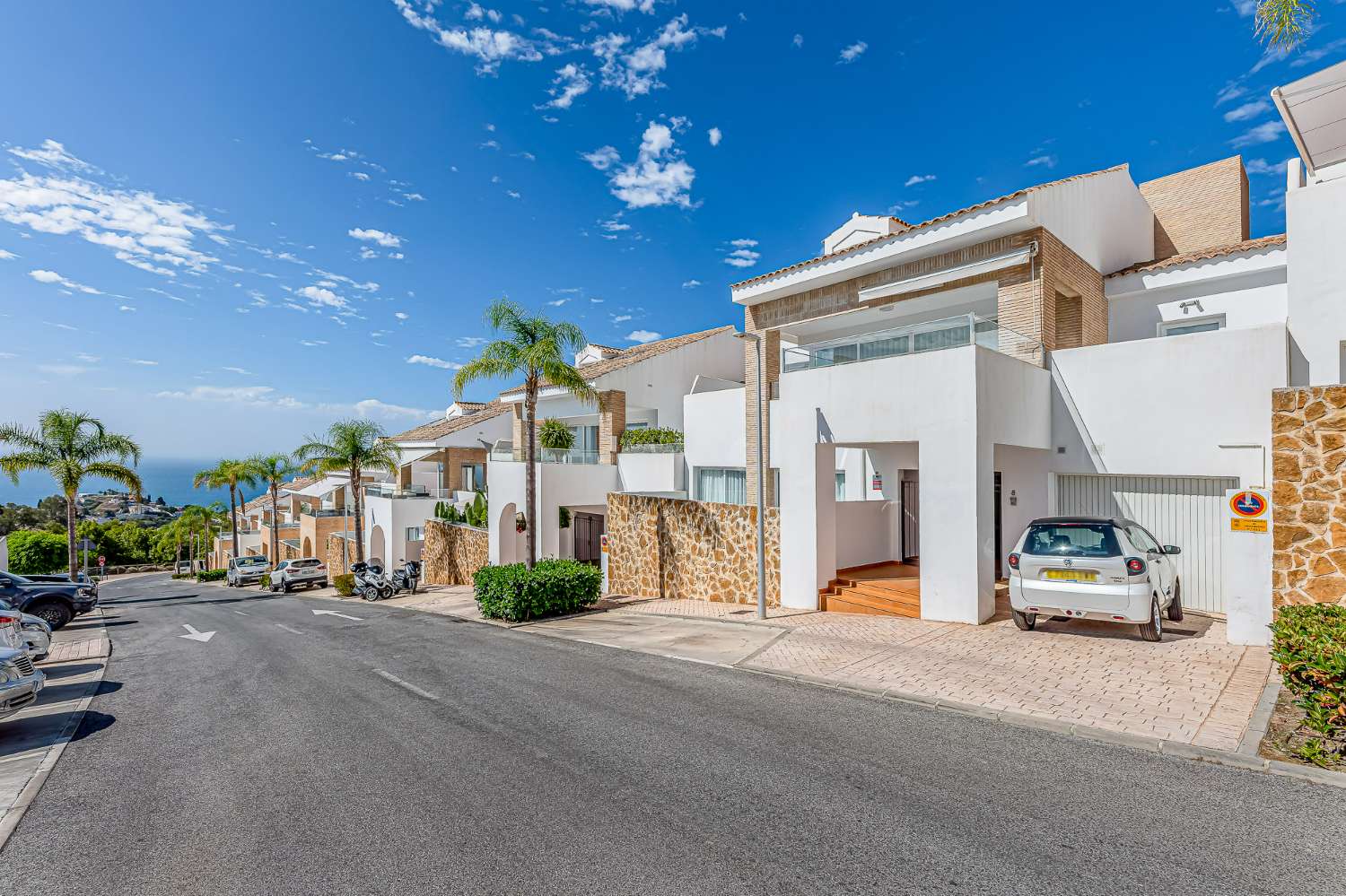 Villa in vendita a Benalmádena