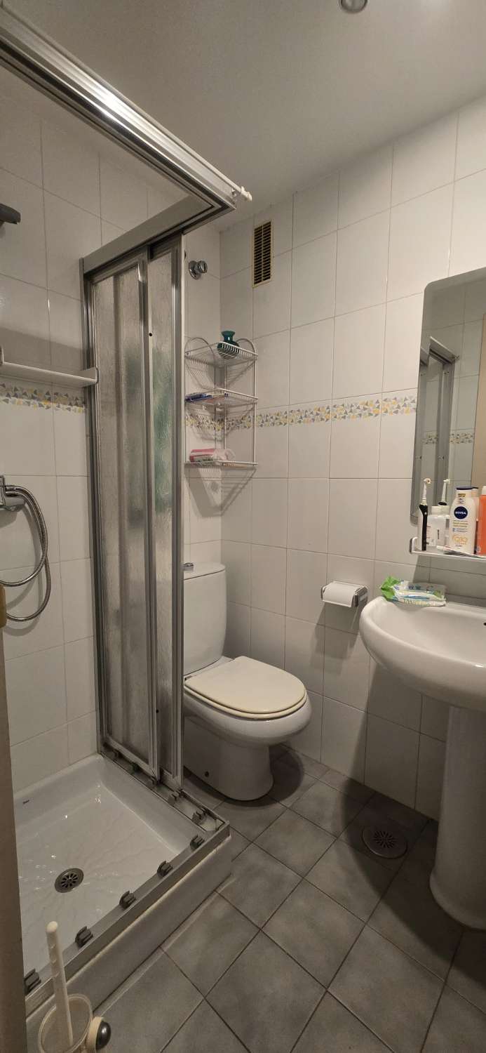 AMPLIO PISO DE DOS DORMITORIOS EN MYRAMAR PLAYA