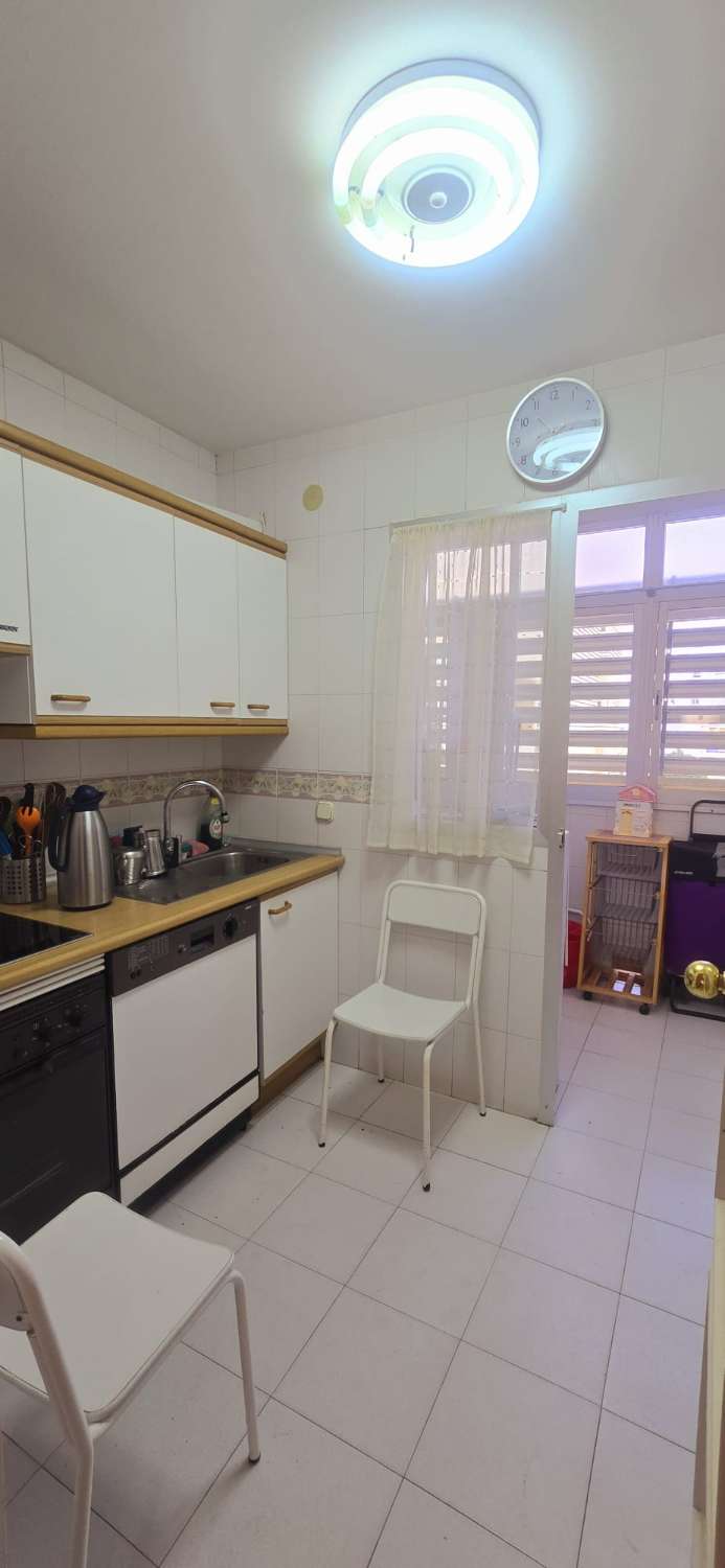 PISO DE DOS DORMITORIOS EN MYRAMAR PLAYA CON AMPLIA TERRAZA
