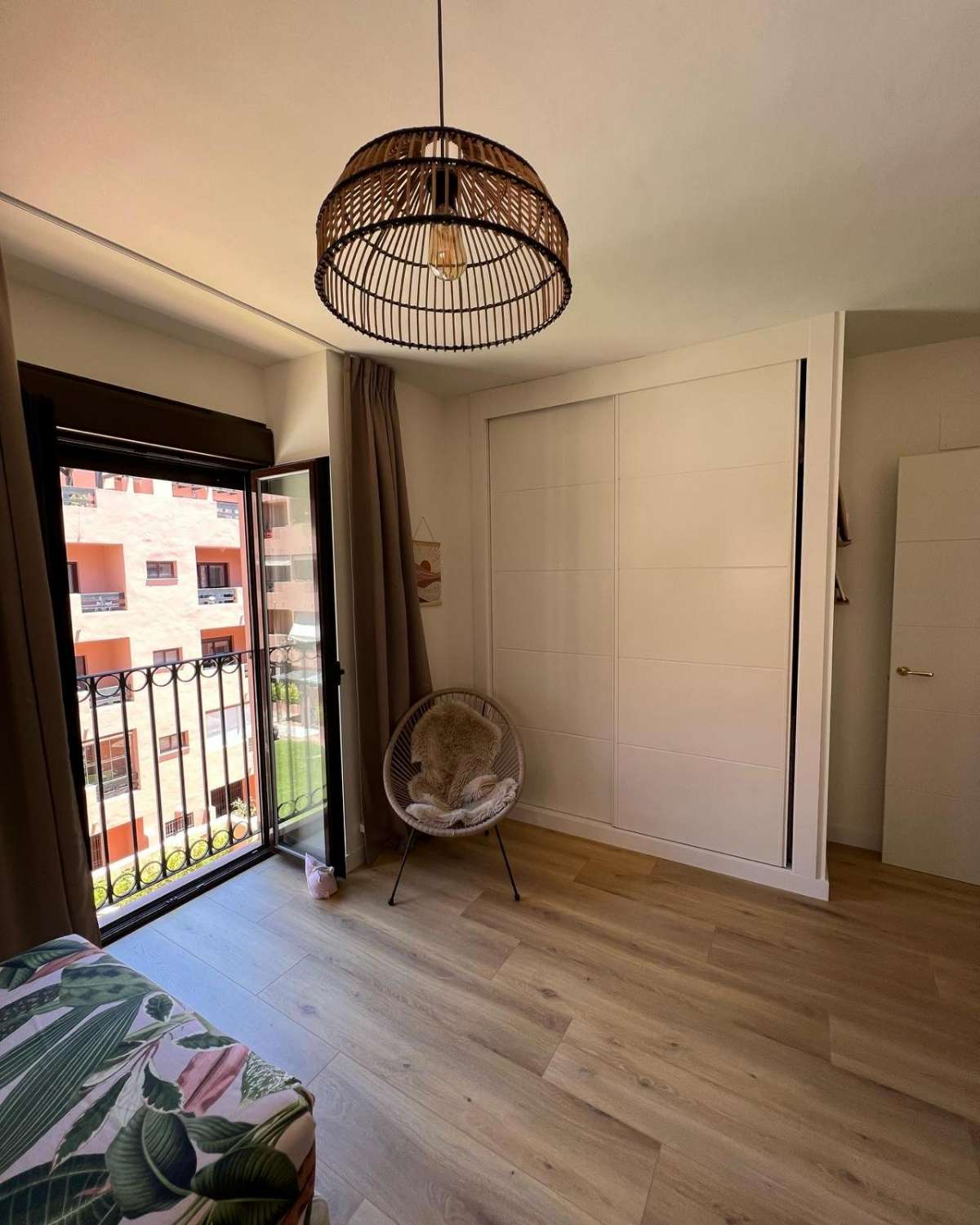 EN VENTA HERMOSO PISO EN BONITA URBANIZACIÓN RESIDENCIAL Y UBICACIÓN PERFECTA