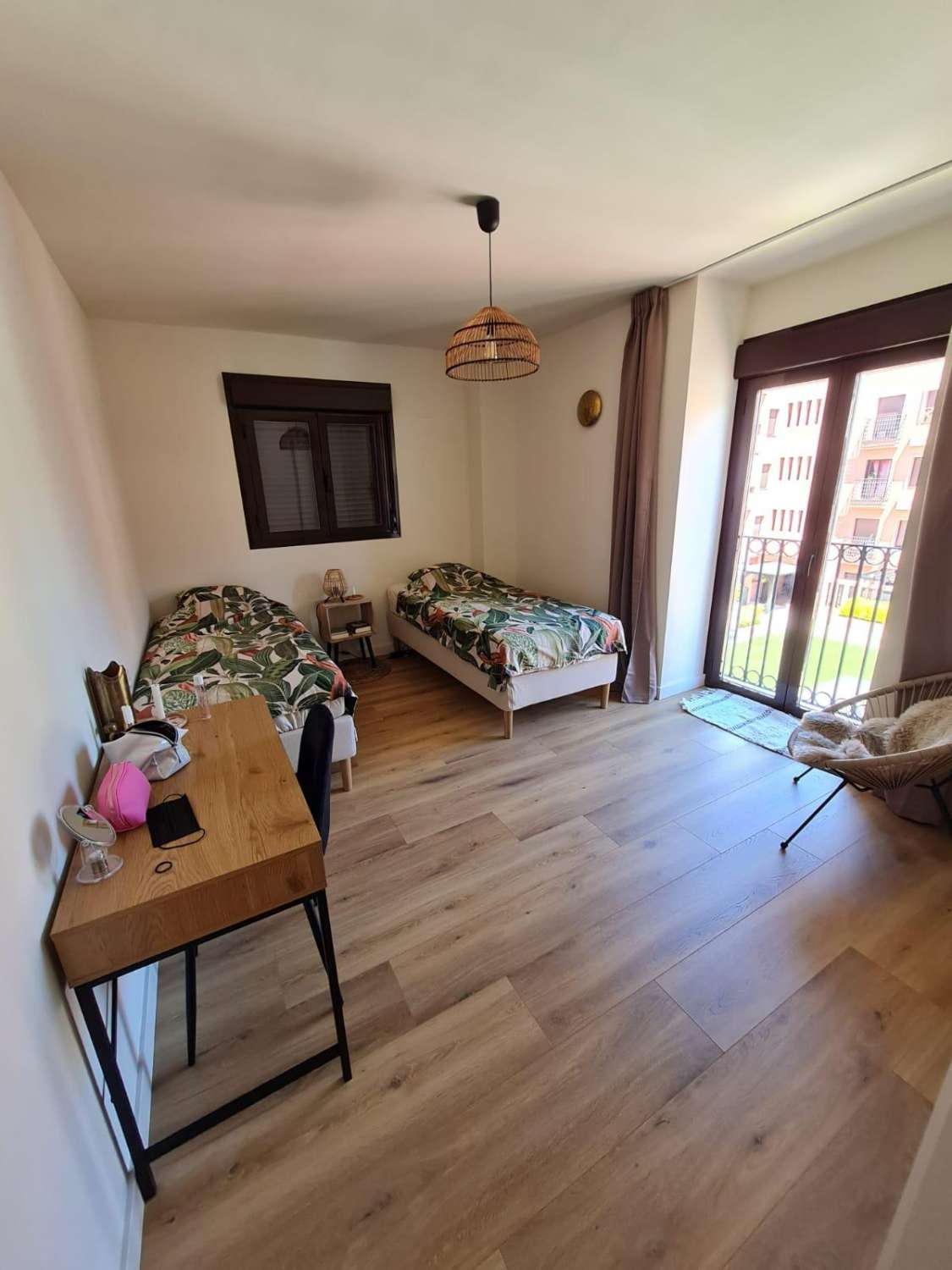 EN VENTA HERMOSO PISO EN BONITA URBANIZACIÓN RESIDENCIAL Y UBICACIÓN PERFECTA