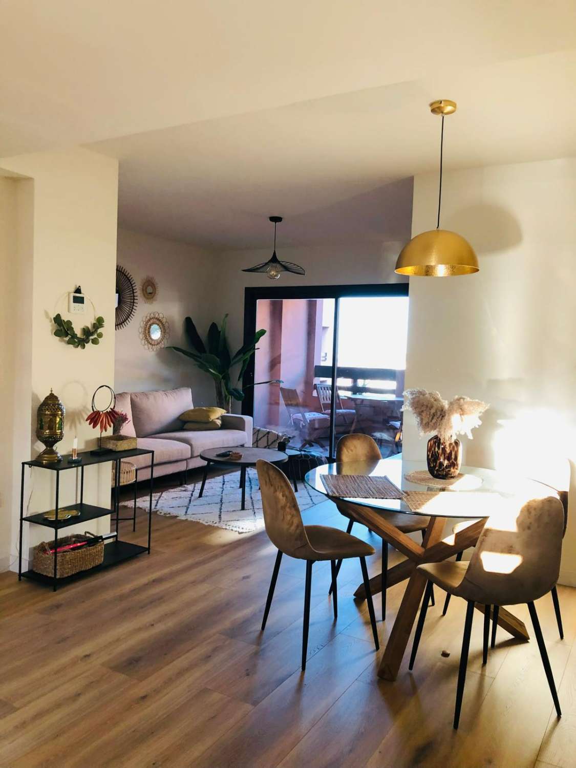 EN VENTA HERMOSO PISO EN BONITA URBANIZACIÓN RESIDENCIAL Y UBICACIÓN PERFECTA