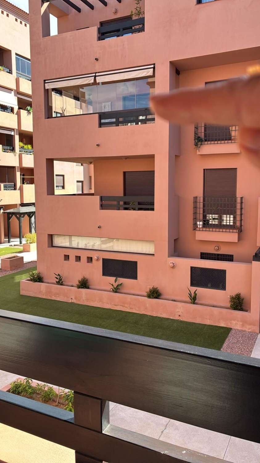 EN VENTA HERMOSO PISO EN BONITA URBANIZACIÓN RESIDENCIAL Y UBICACIÓN PERFECTA