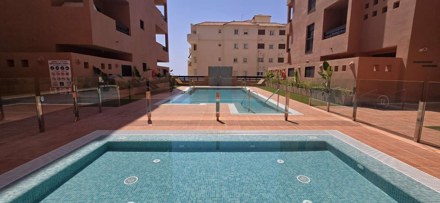 ALQUILER VIVIENDA A ESTRENAR EN URBANIZACIÓN MYRAMAR DOS