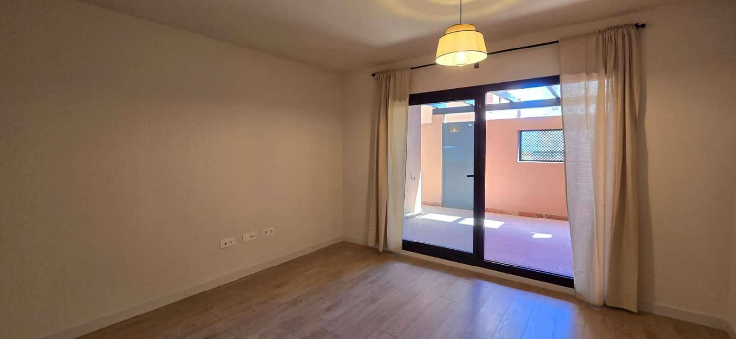 ALQUILER VIVIENDA A ESTRENAR EN URBANIZACIÓN MYRAMAR DOS