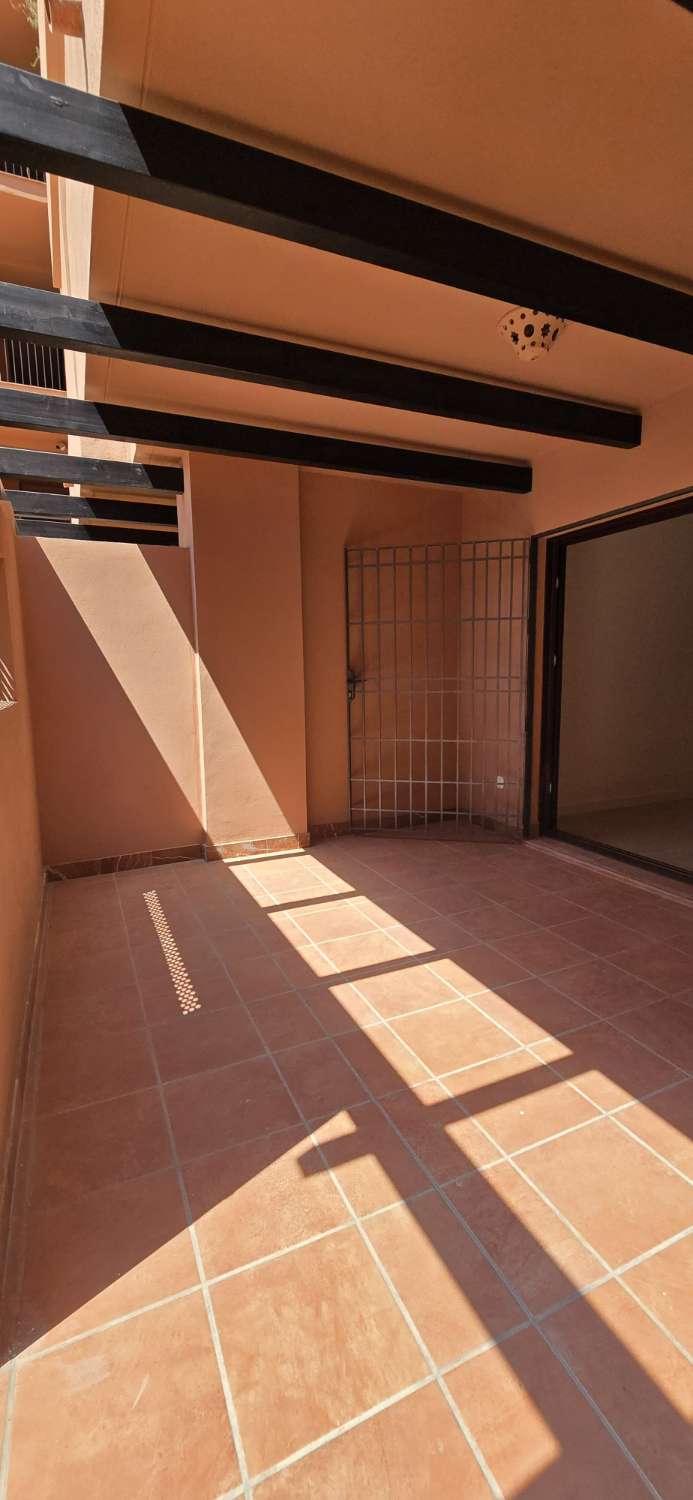 ALQUILER VIVIENDA A ESTRENAR EN URBANIZACIÓN MYRAMAR DOS