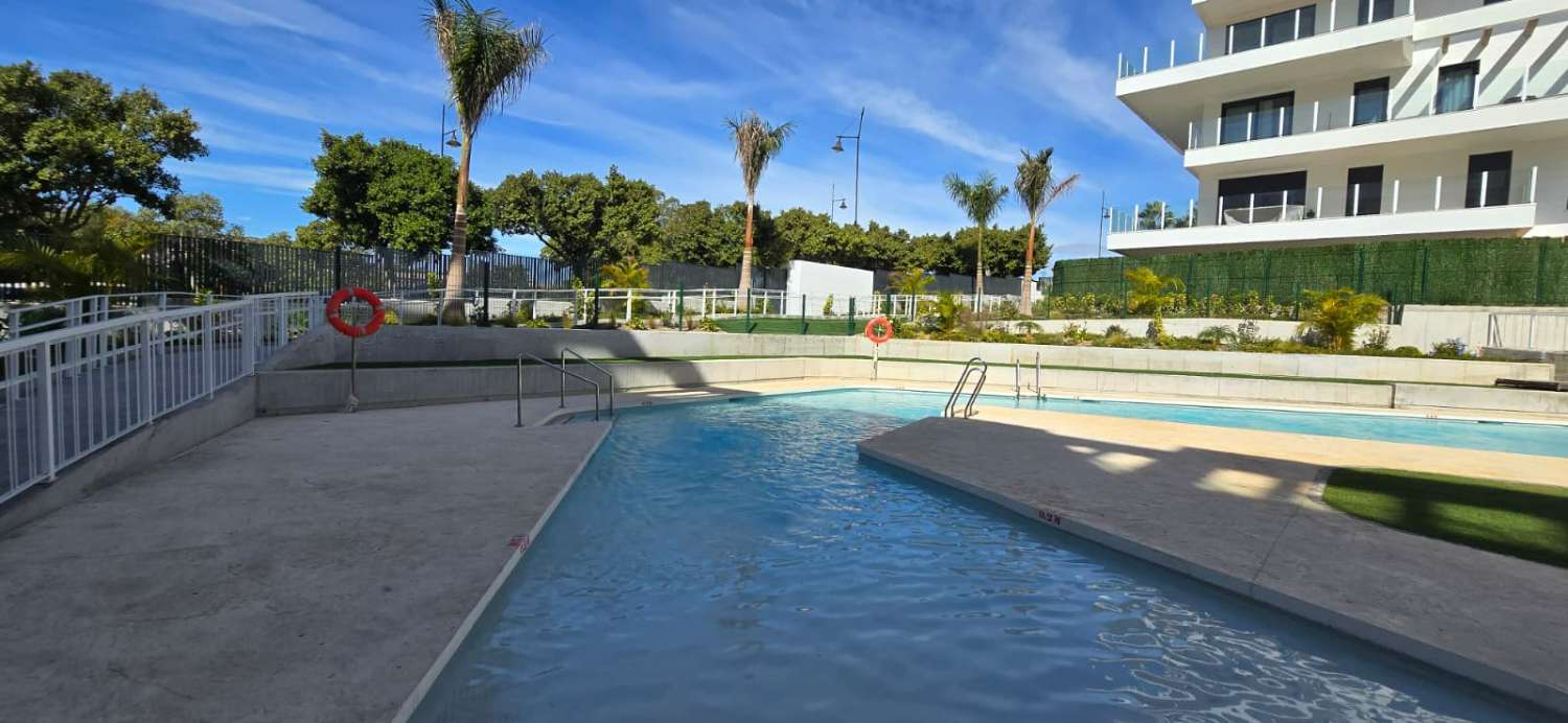 PISO  A ESTRENAR EN LOS ÁLAMOS, TORREMOLINOS