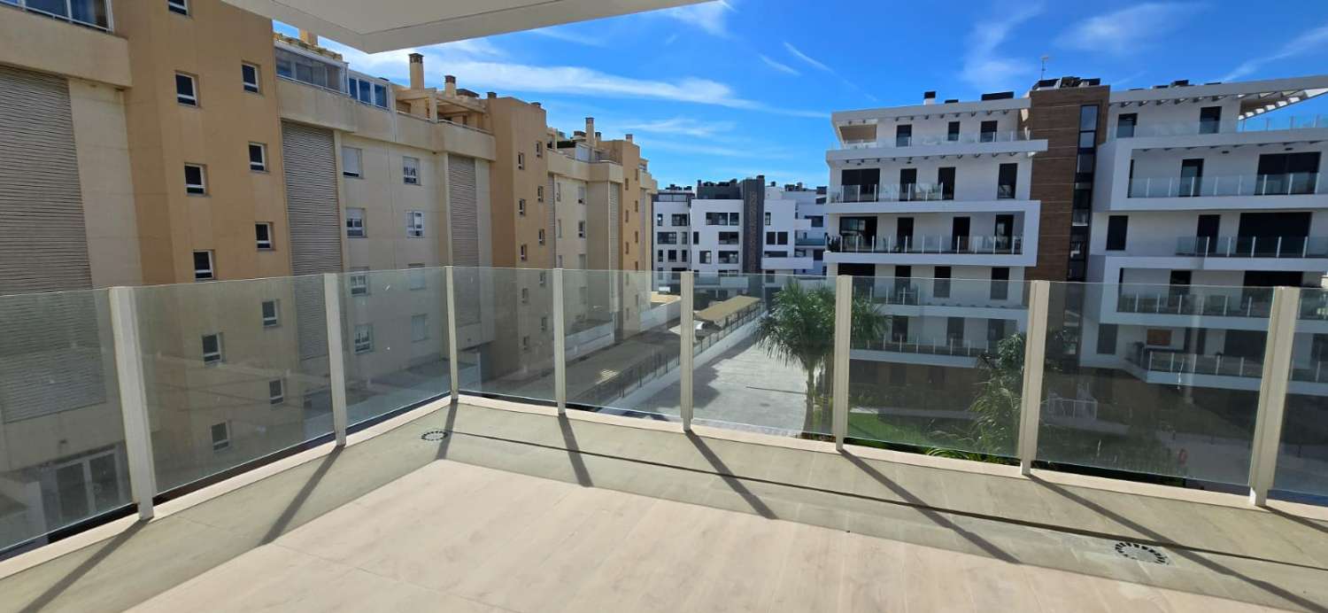 PISO  A ESTRENAR EN LOS ÁLAMOS, TORREMOLINOS