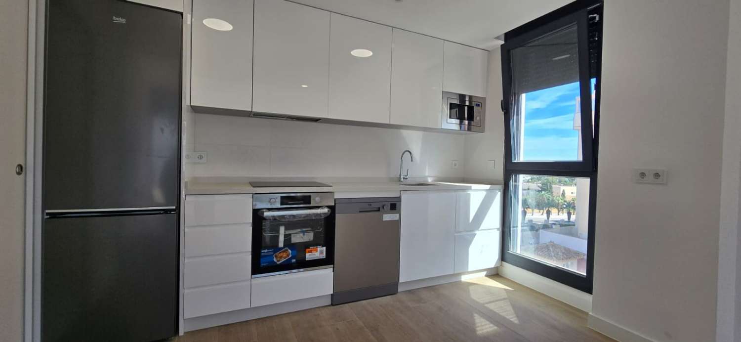 PISO  A ESTRENAR EN LOS ÁLAMOS, TORREMOLINOS