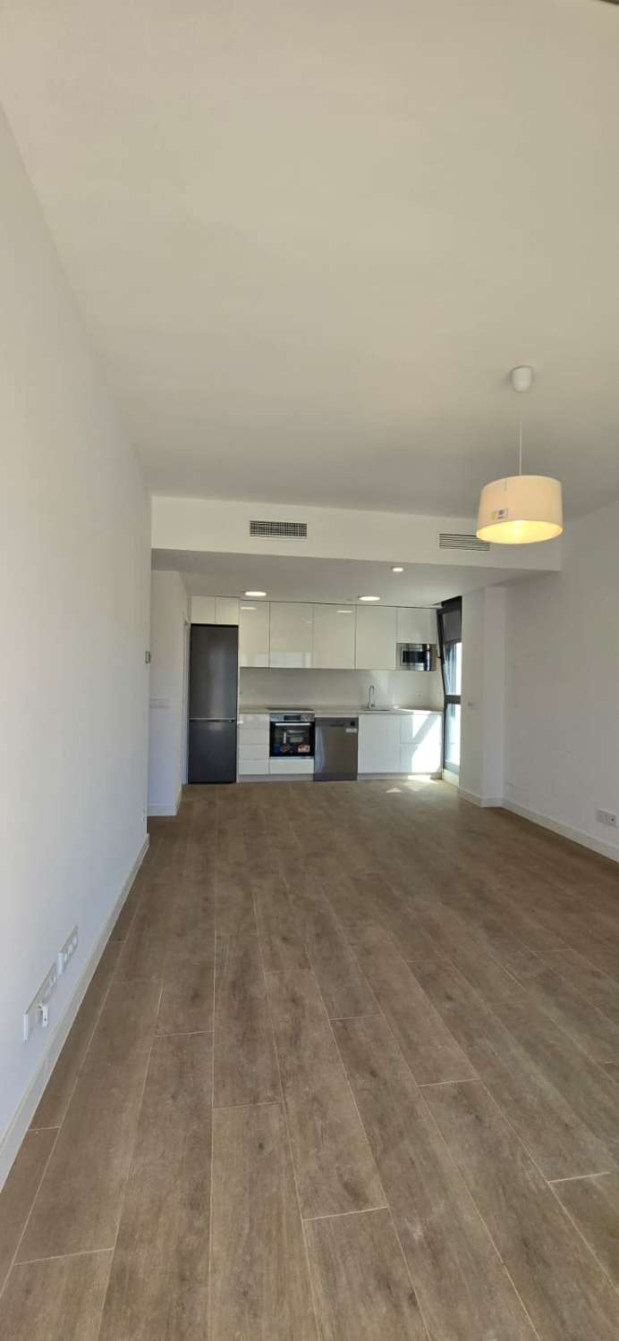 PISO  A ESTRENAR EN LOS ÁLAMOS, TORREMOLINOS