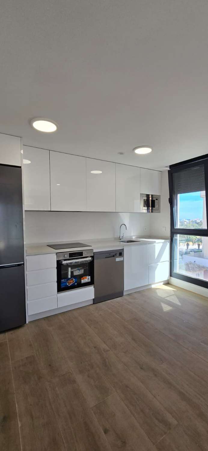 PISO  A ESTRENAR EN LOS ÁLAMOS, TORREMOLINOS