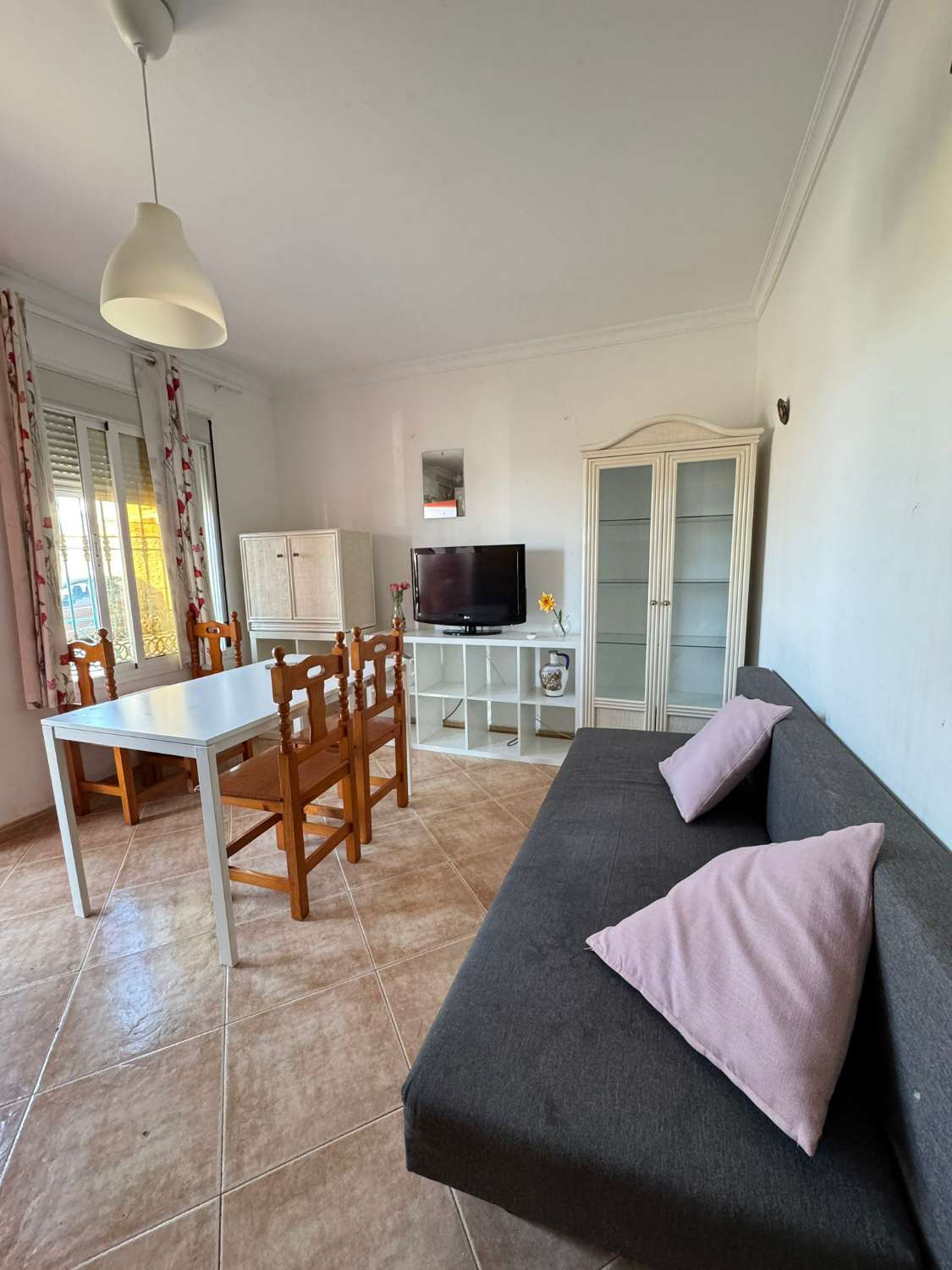 ALQUILER LARGA TEMPORADA DE PISO DOS DORMITORIOS