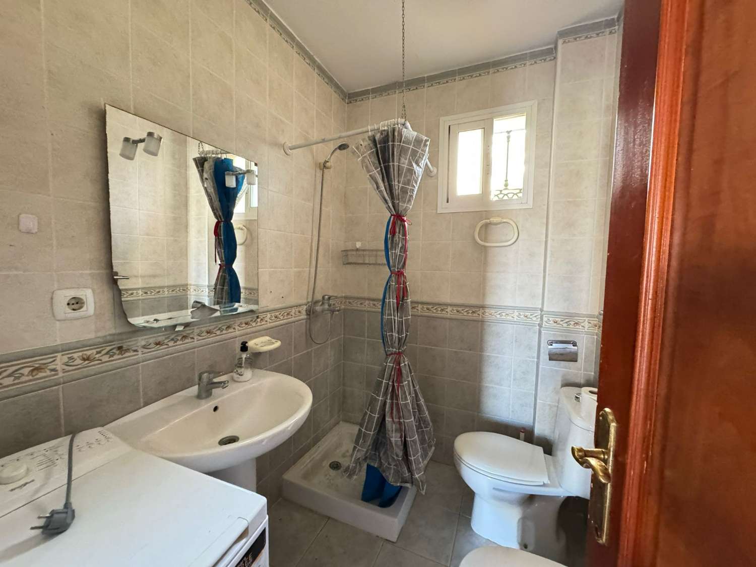 ALQUILER LARGA TEMPORADA DE PISO DOS DORMITORIOS