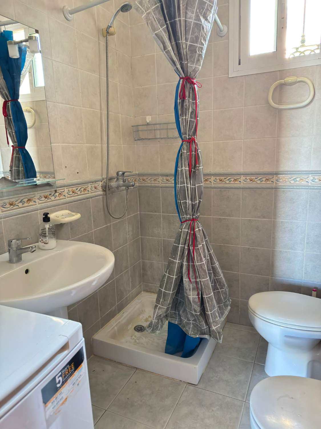 ALQUILER LARGA TEMPORADA DE PISO DOS DORMITORIOS