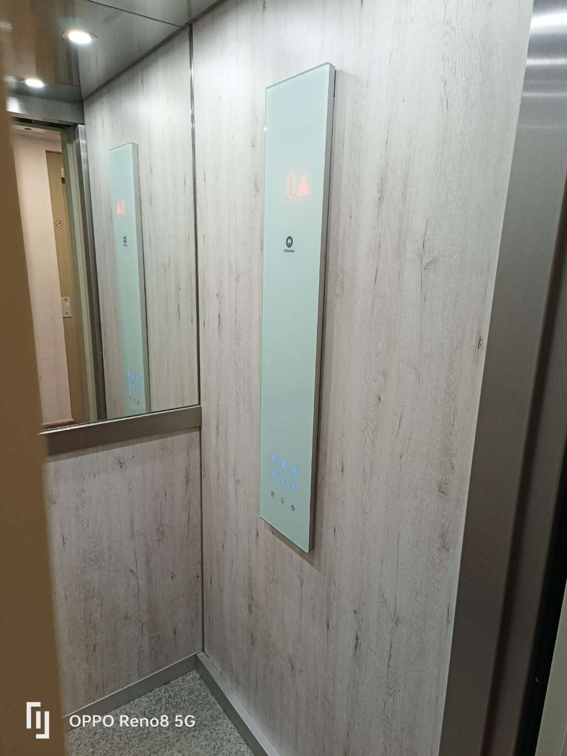 En venta piso con increíbles vistas al mar y licencia turística