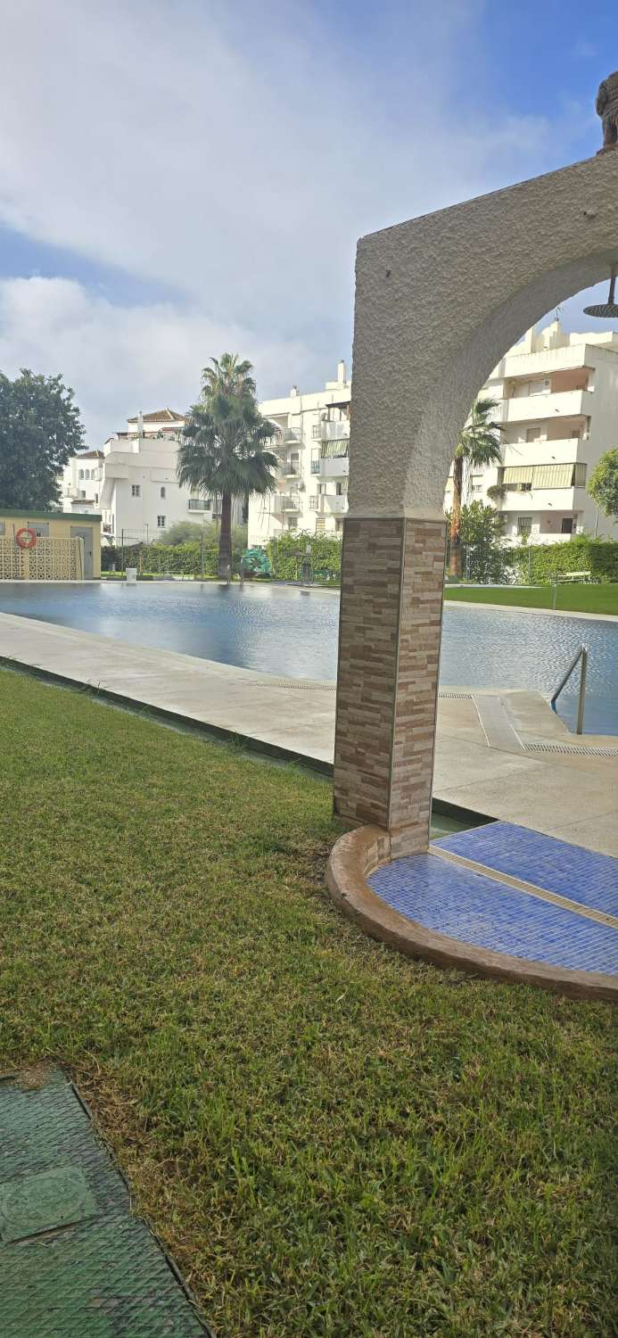 En venta piso con increíbles vistas al mar y licencia turística