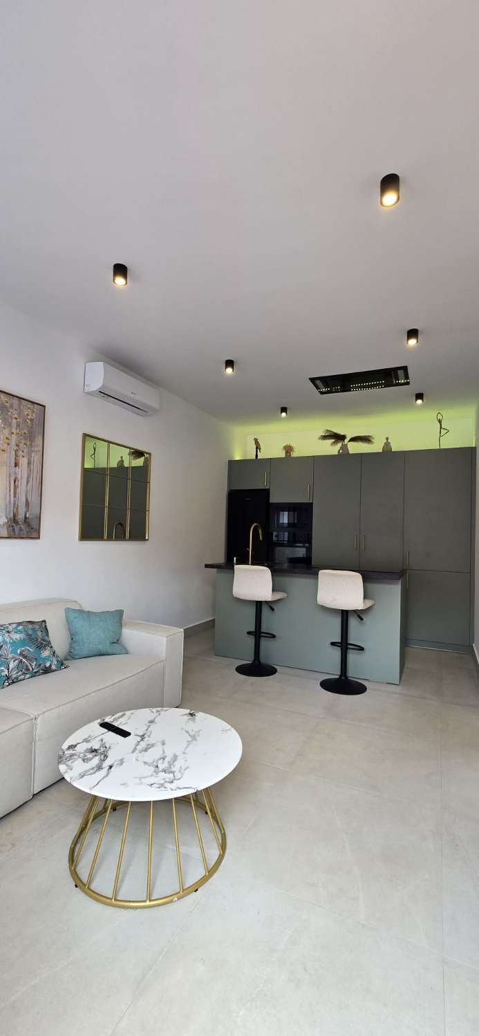 Se alquila hermoso apartamento a estrenar