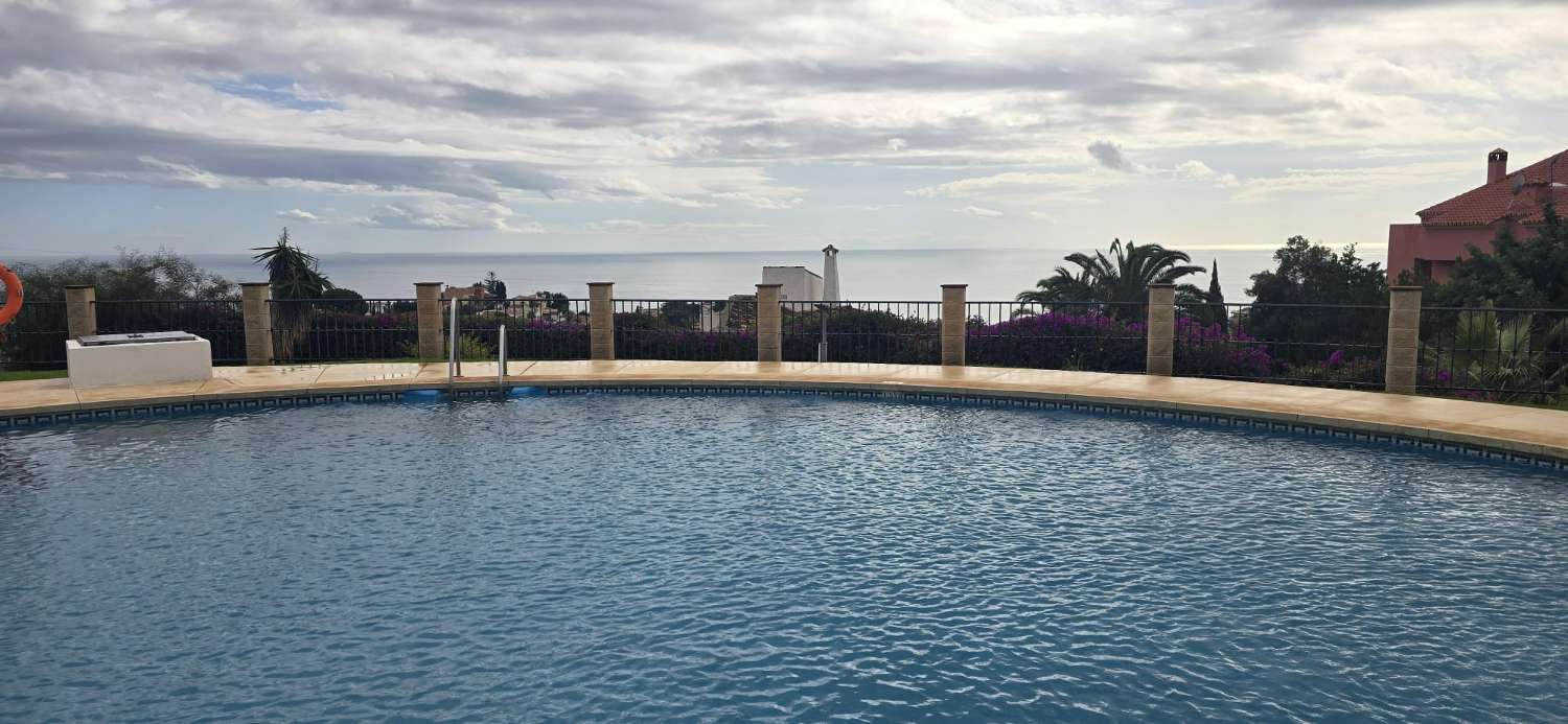 Se alquila hermoso apartamento a estrenar